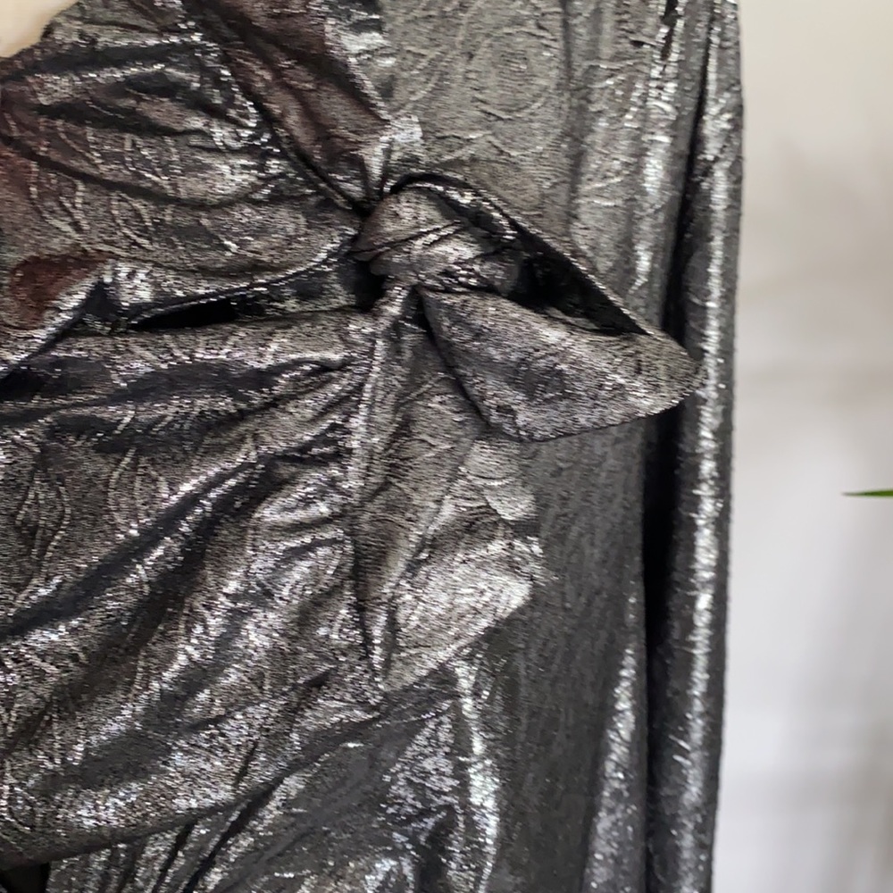 Silver tunic - Picture 4 of 12